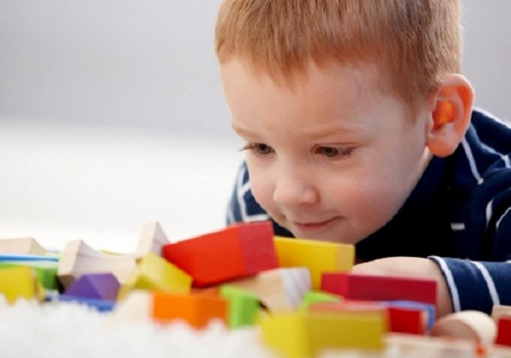 دانلود پاورپوینت بهبود مهارت های اجتماعی کودکان اوتیسم