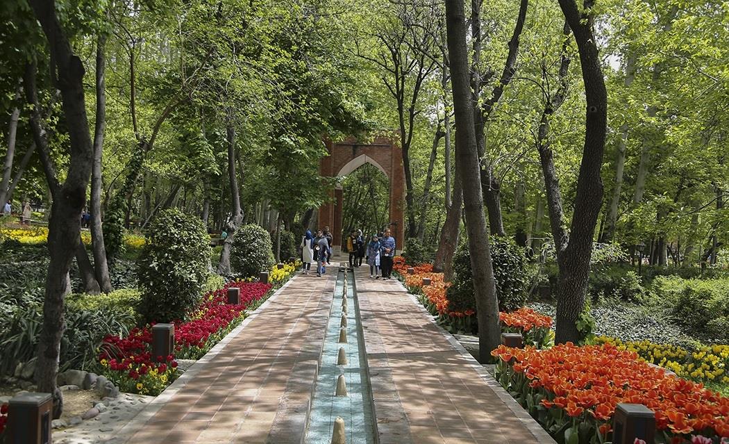 پاورپوینت بررسی باغ‎های ایرانی