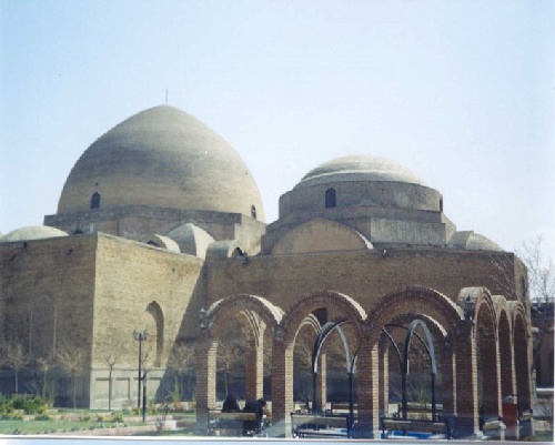 دانلود فایل پروژه پاورپوینت معماری اسلامی با موضوع مسجد کبود تبریز