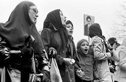  تحقیق نقش زنان درپیروزی انقلاب اسلامی