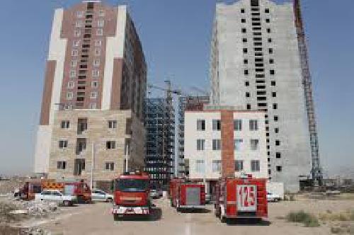  پاورپوینت با موضوع بررسی چگونگی عملیات اطفاء حریق و امداد و نجات در ساختمان های  بلند مرتبه