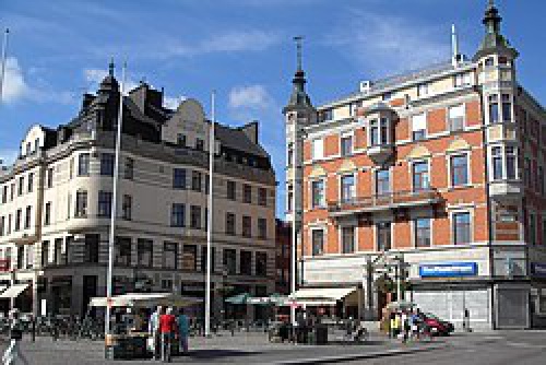 دانلود  پاورپوینت کامل و جامع با عنوان بررسی شهر لینشوپینگ در سوئد در 18 اسلاید